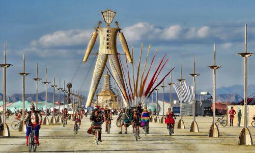 Burning Man: filosofia e caratteristiche di uno dei Festival più affascinanti e creativi al mondo